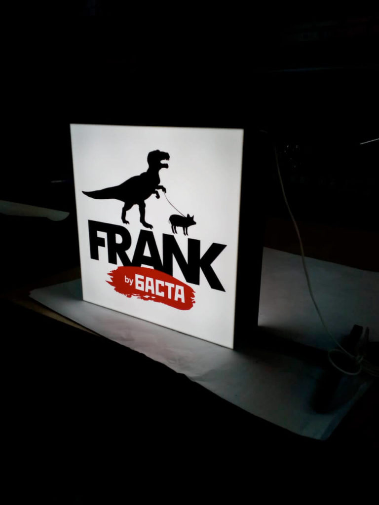 Световой короб для ресторана Frank Баста